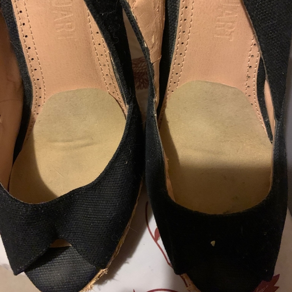 Platforms - Picture 2 of 4